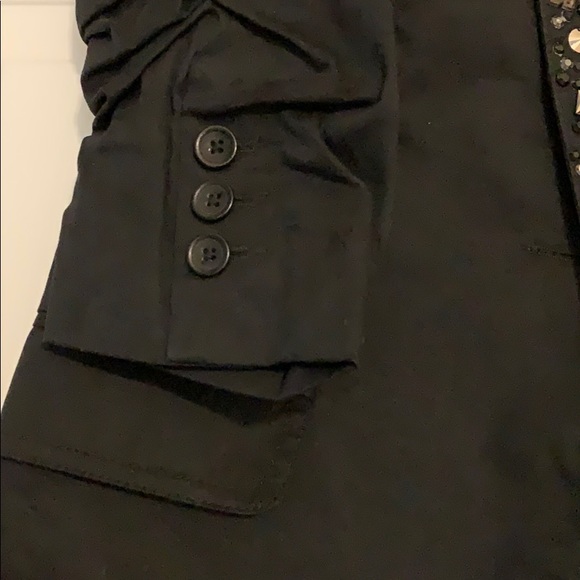 Blazer - Picture 4 of 8